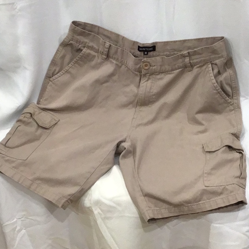 Hunters Men's Khaki Cargo Shorts